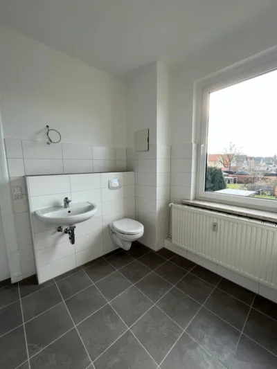 Gemütliche Wohnung mit ausreichend Platz zum Wohlfühlen - Bad1 (48705)