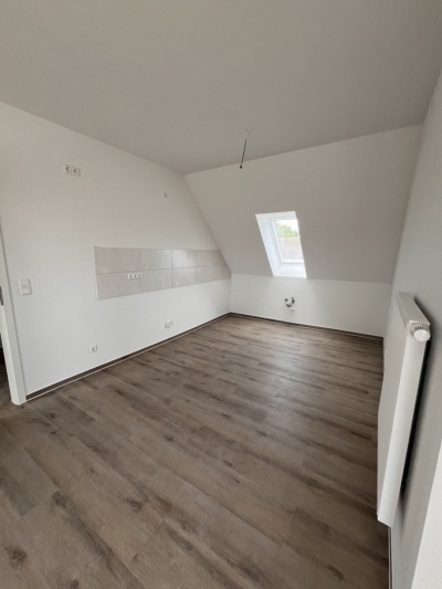 2 Raumwohnung mit Keller und Stellplatz, ERSTBEZUG nach Komplettsanierung - Grundriss (32893)