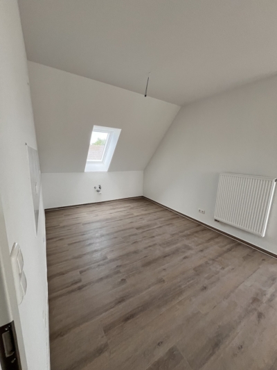 2 Raumwohnung mit Keller und Stellplatz, ERSTBEZUG nach Komplettsanierung - Grundriss (32890)