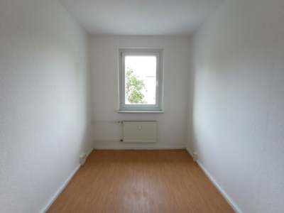 3 Zimmer im Obergeschoss in schöner grüner Wohnlage - Kinderzimmer (32913)