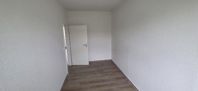 4 Raumwohnung mit Keller und Stellplatz, ERSTBEZUG nach Komplettsanierung - IMG-20260707-WA0015 (32863)